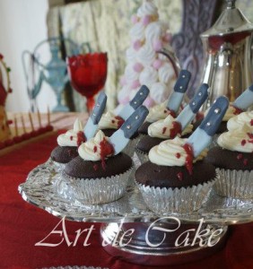 Halloween Knife cupcakes        